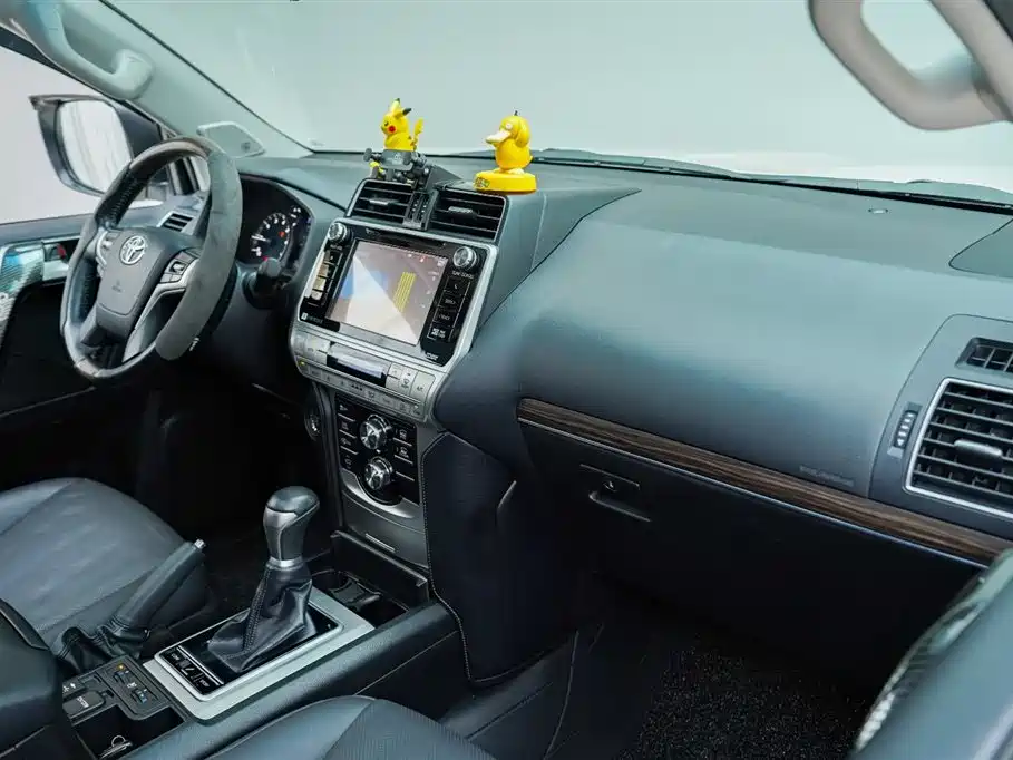 Toyota Prado 2019 — фото 16