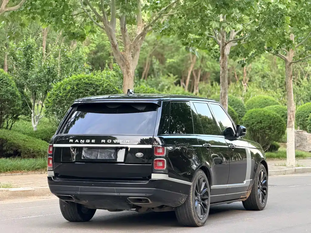 Land Rover Range Rover 2022 — фото 12
