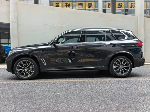 BMW X5 2022
