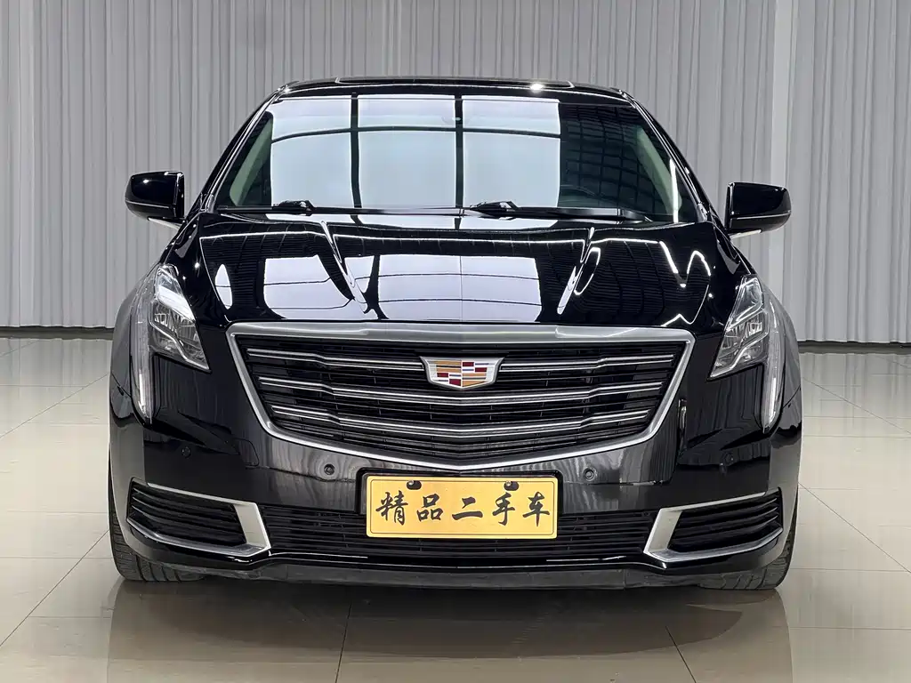 Cadillac XTS 2018 — фото 2