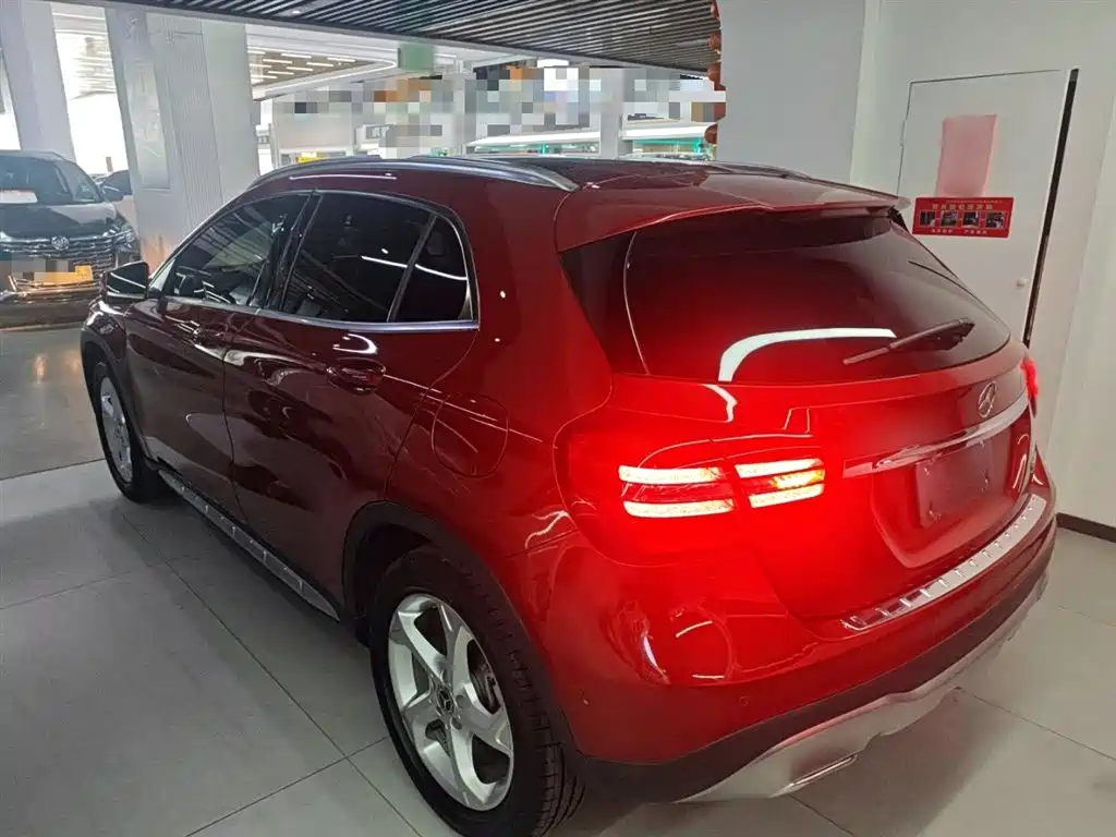 Mercedes-Benz GLA 2018 — фото 23