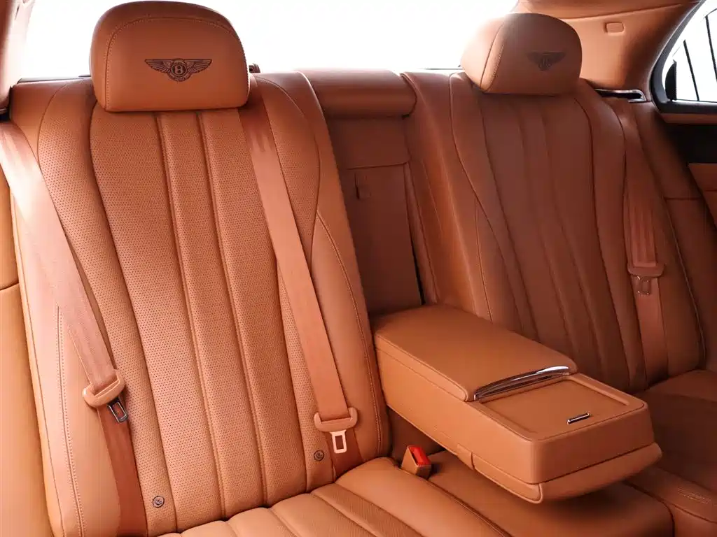 Bentley Flying Spur 2016 — фото 24