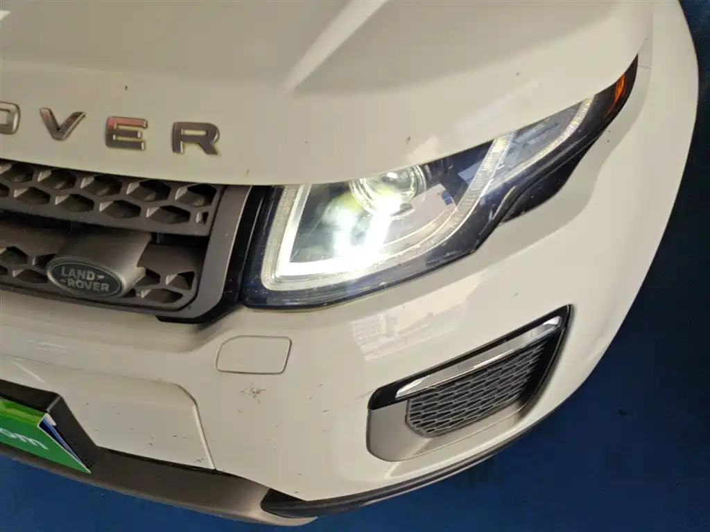 Land Rover Evoque 2017 — фото 24