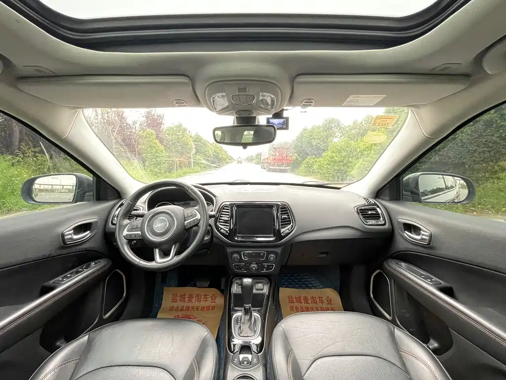 Jeep Compass 2021 — фото 12