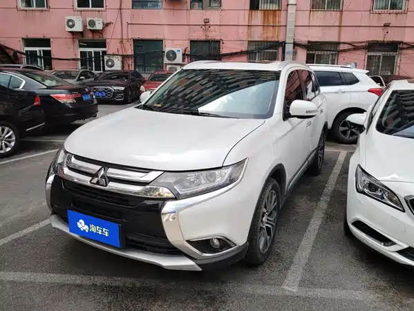 Mitsubishi Outlander 2018