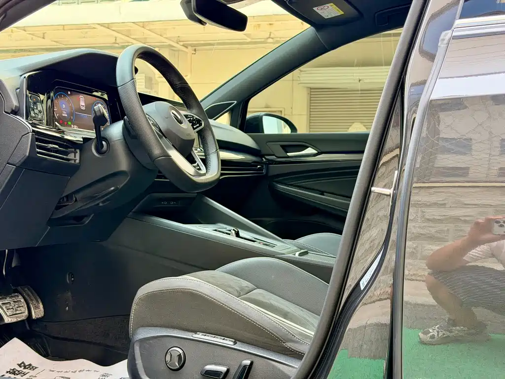 Volkswagen Golf 2022