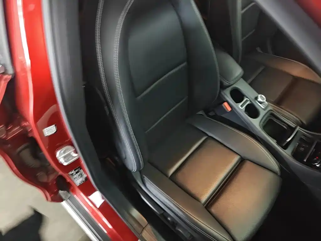 Mercedes-Benz GLA 2017 — фото 25