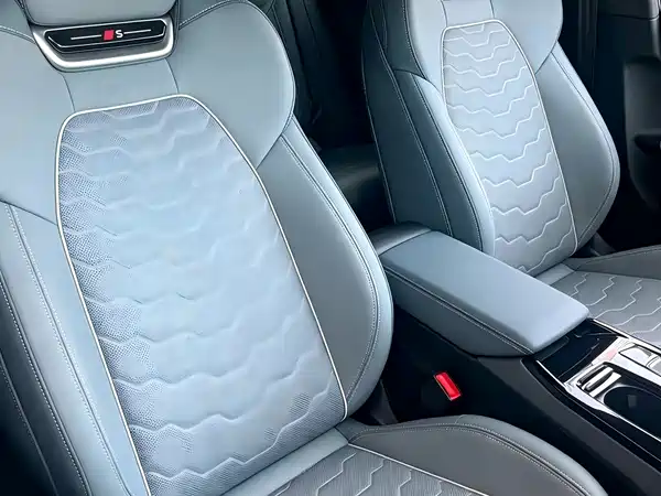 Audi Q6L E-Tron 2025