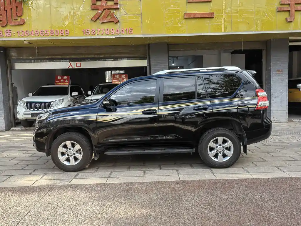 Toyota Prado 2018 — фото 3