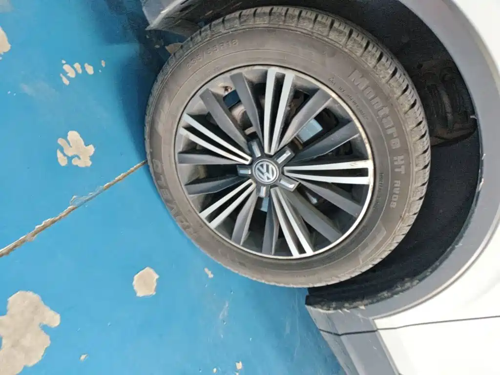 Volkswagen Tiguan L 2017 — фото 25