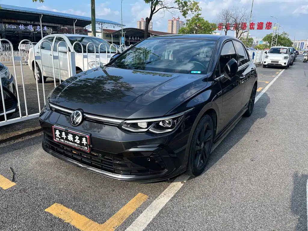 Volkswagen Golf 2022