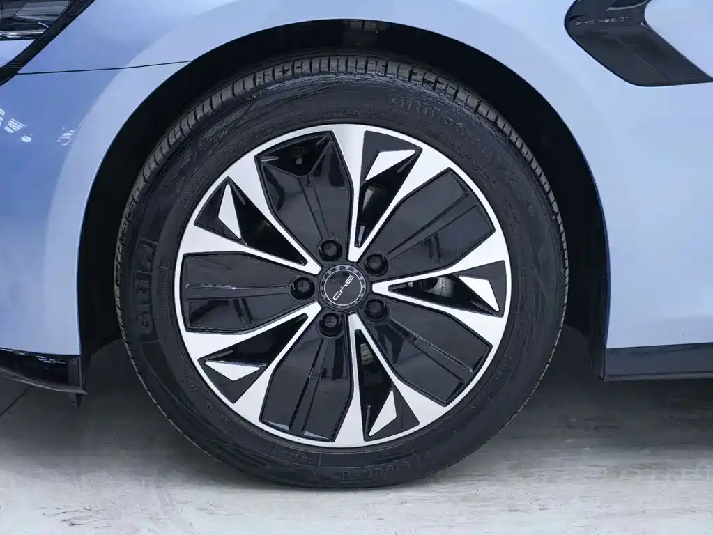 BYD Seal 2023 — фото 9