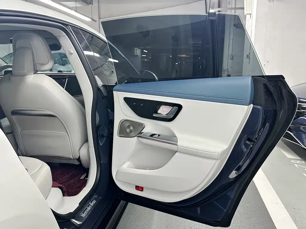 Mercedes-Benz EQE 2023 — фото 10