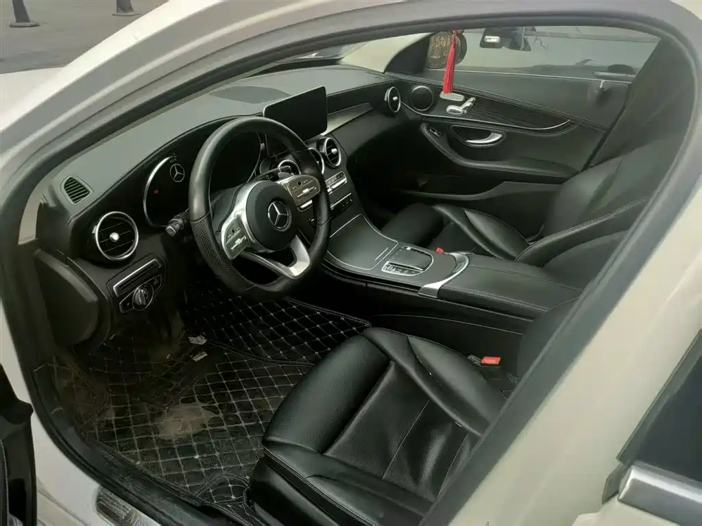 Mercedes-Benz C-Class 2020 — фото 9