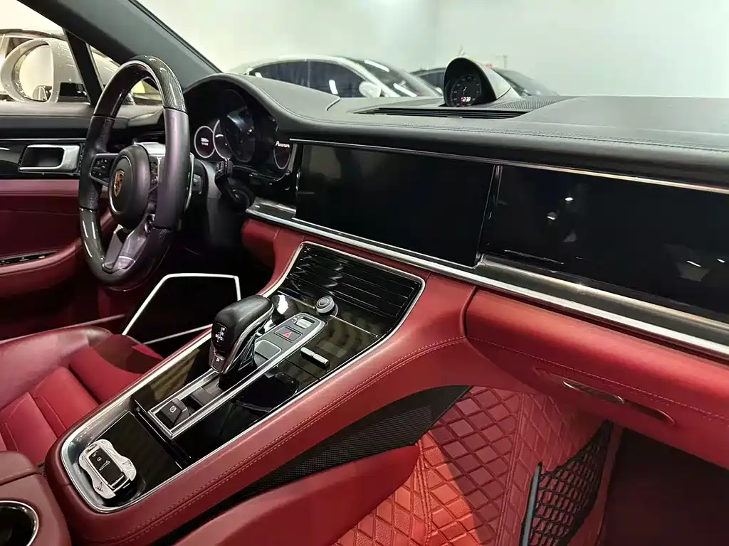 Porsche Panamera 2019 — фото 16