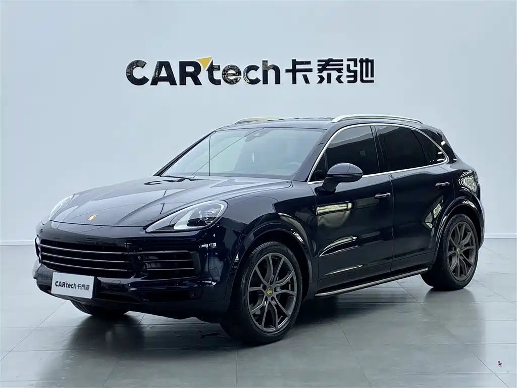 Porsche Cayenne 2022 — фото 1