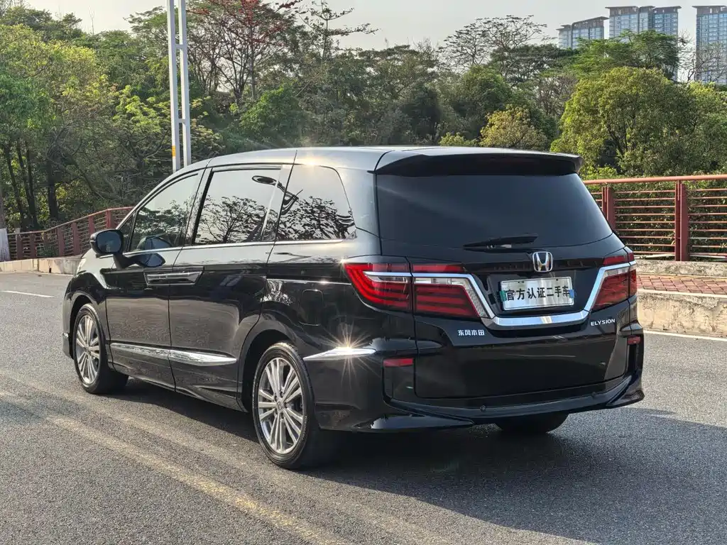 Honda Elysion 2018 — фото 20