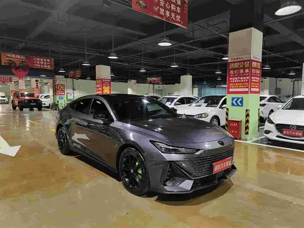 Changan UNI-V 2025