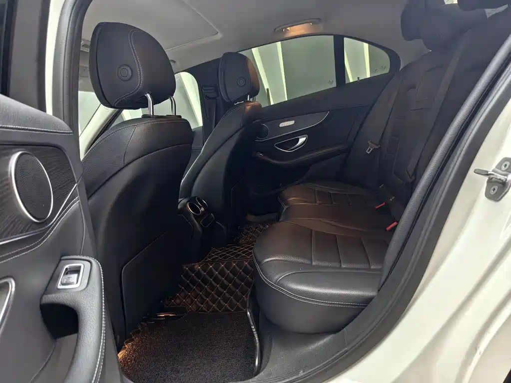 Mercedes-Benz C-Class 2020