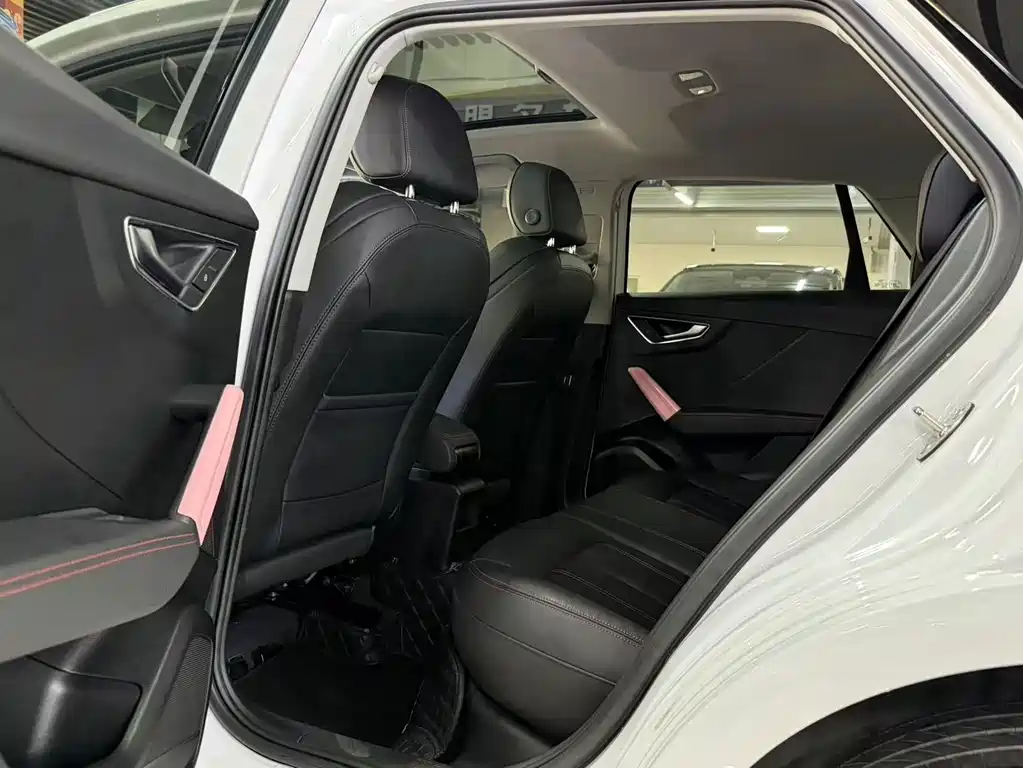 Audi Q2L 2022