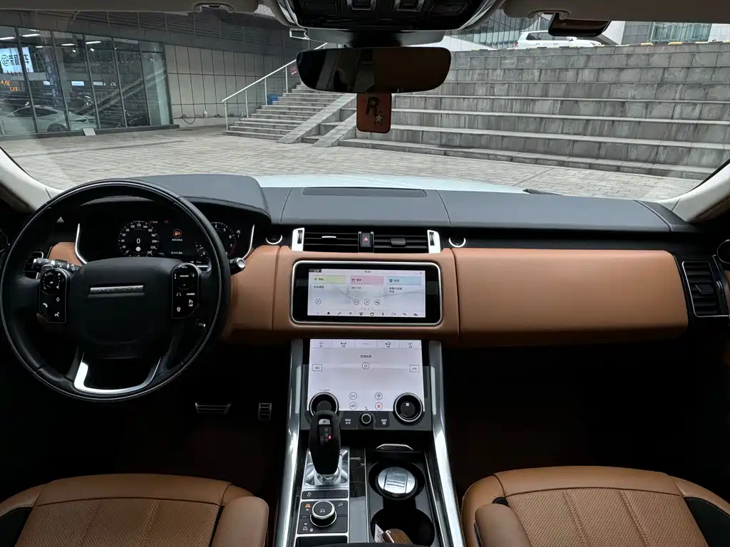 Land Rover Sport 2022 — фото 8