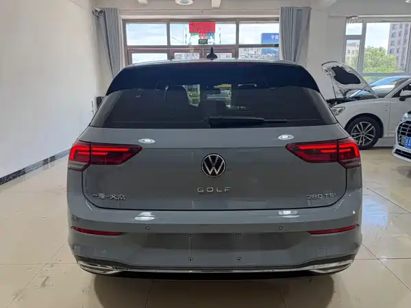 Volkswagen Golf 2023