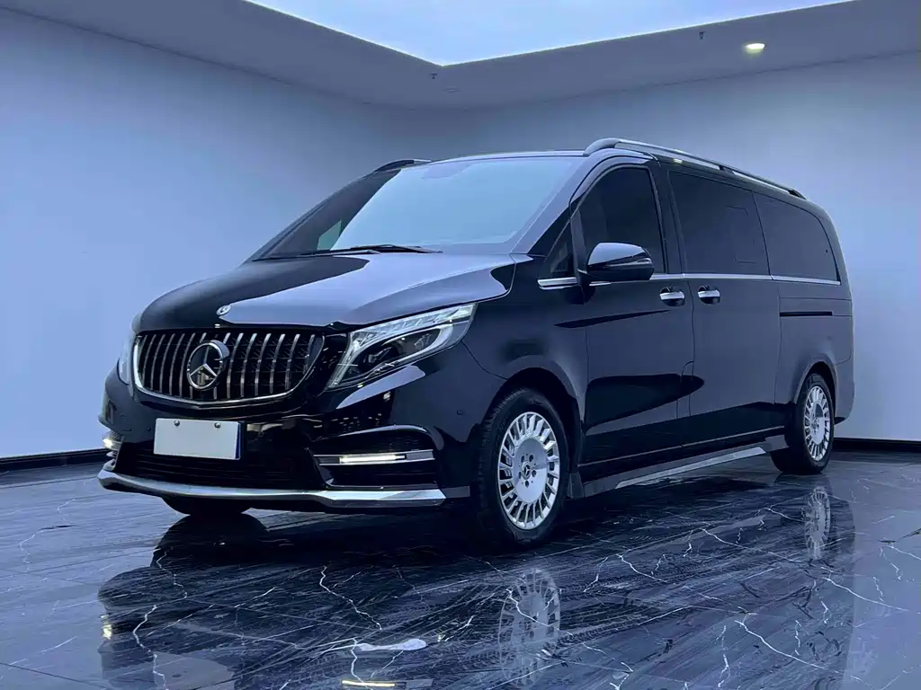 Mercedes-Benz V-Class 2020 — фото 1