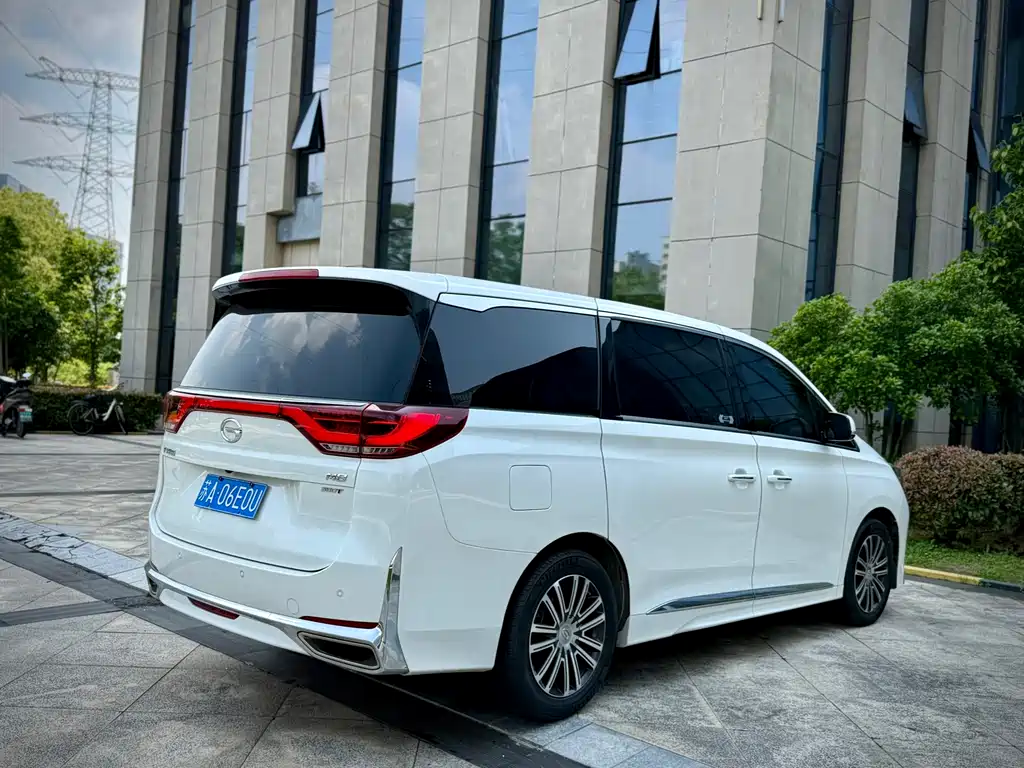 GAC Motor Trumpchi M8 2022 — фото 4