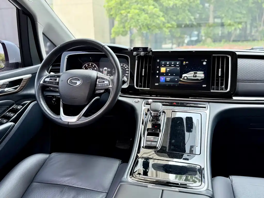 GAC Motor Trumpchi M8 2022 — фото 11