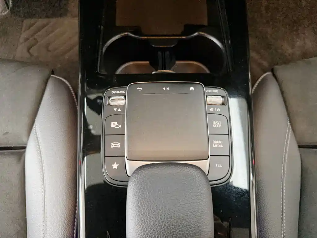 Mercedes-Benz A-Class 2021 — фото 18