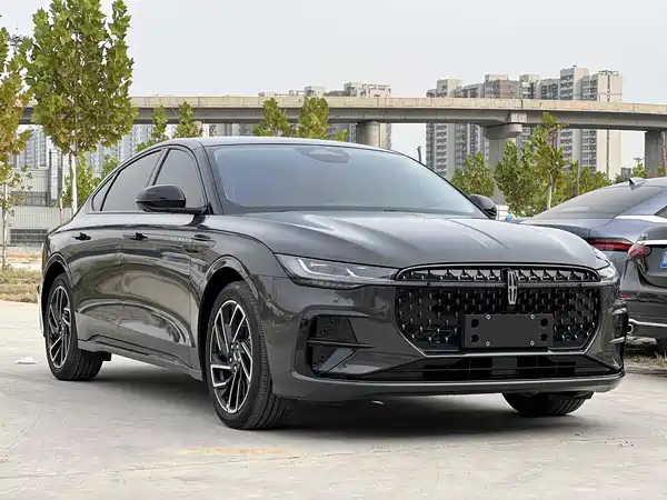 Lincoln Z 2022