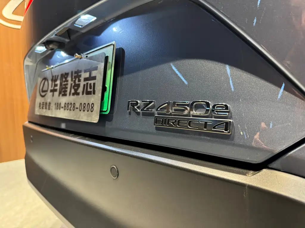 Lexus RZ 2023 — фото 16