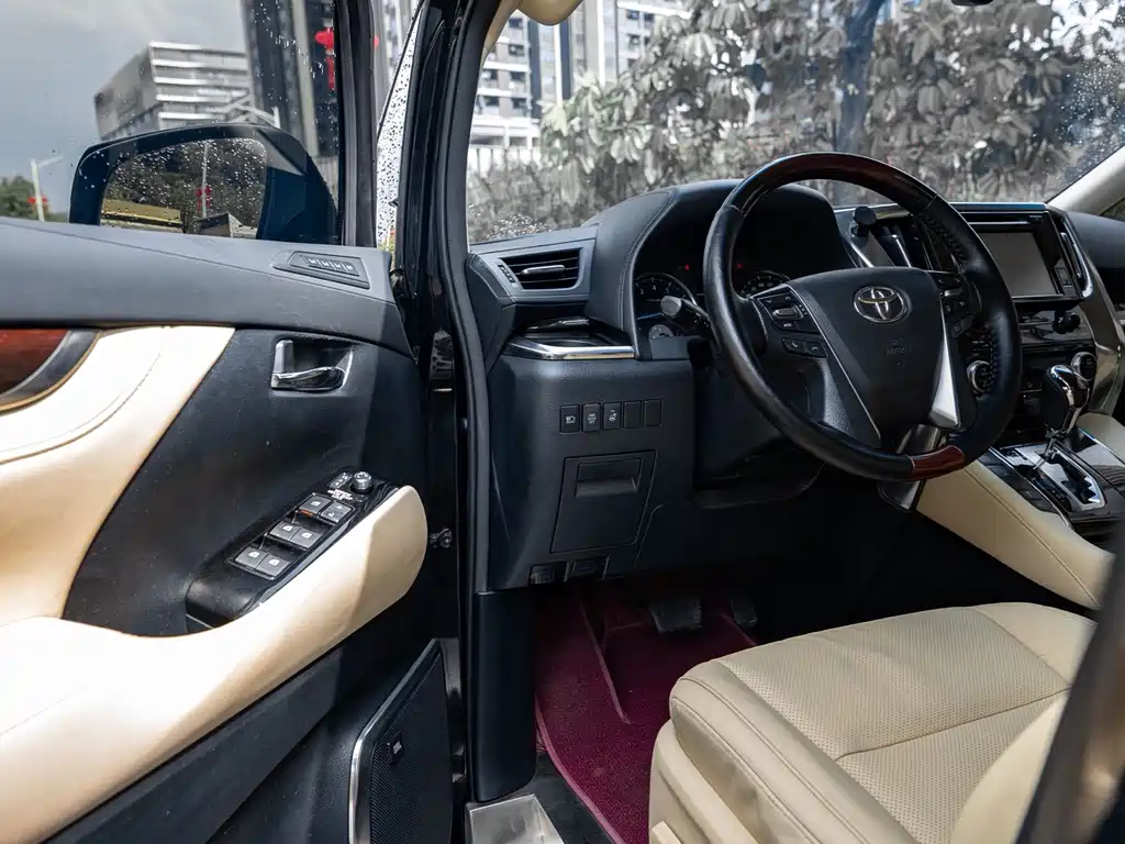 Toyota Alphard 2016 — фото 7