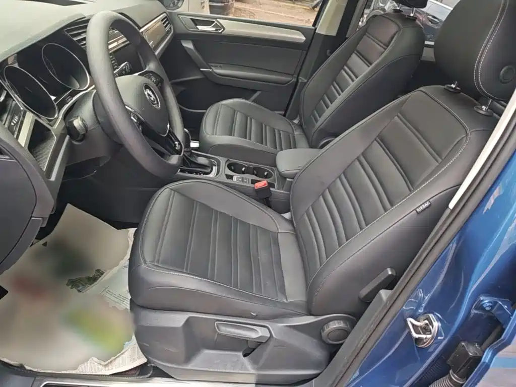 Volkswagen Touran 2018 — фото 15