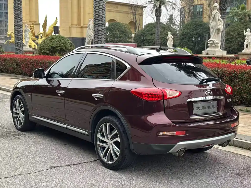 Infiniti QX50 2016 — фото 3