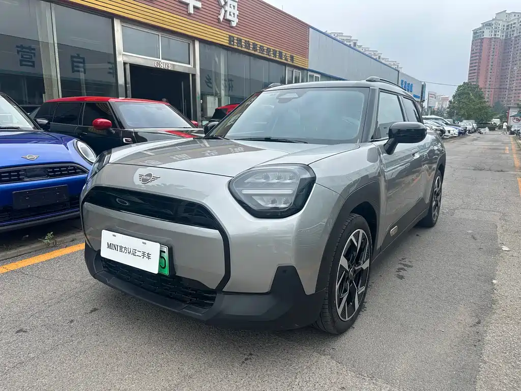 MINI ACEMAN EV 2025