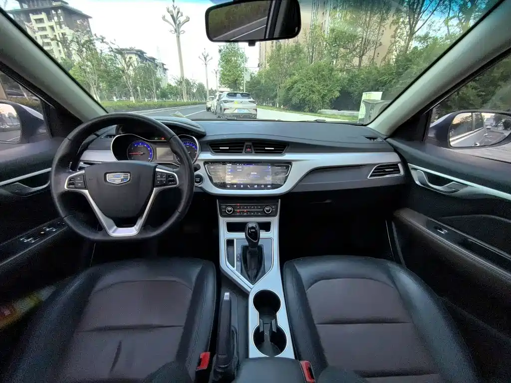 Geely Vision 2018 — фото 15