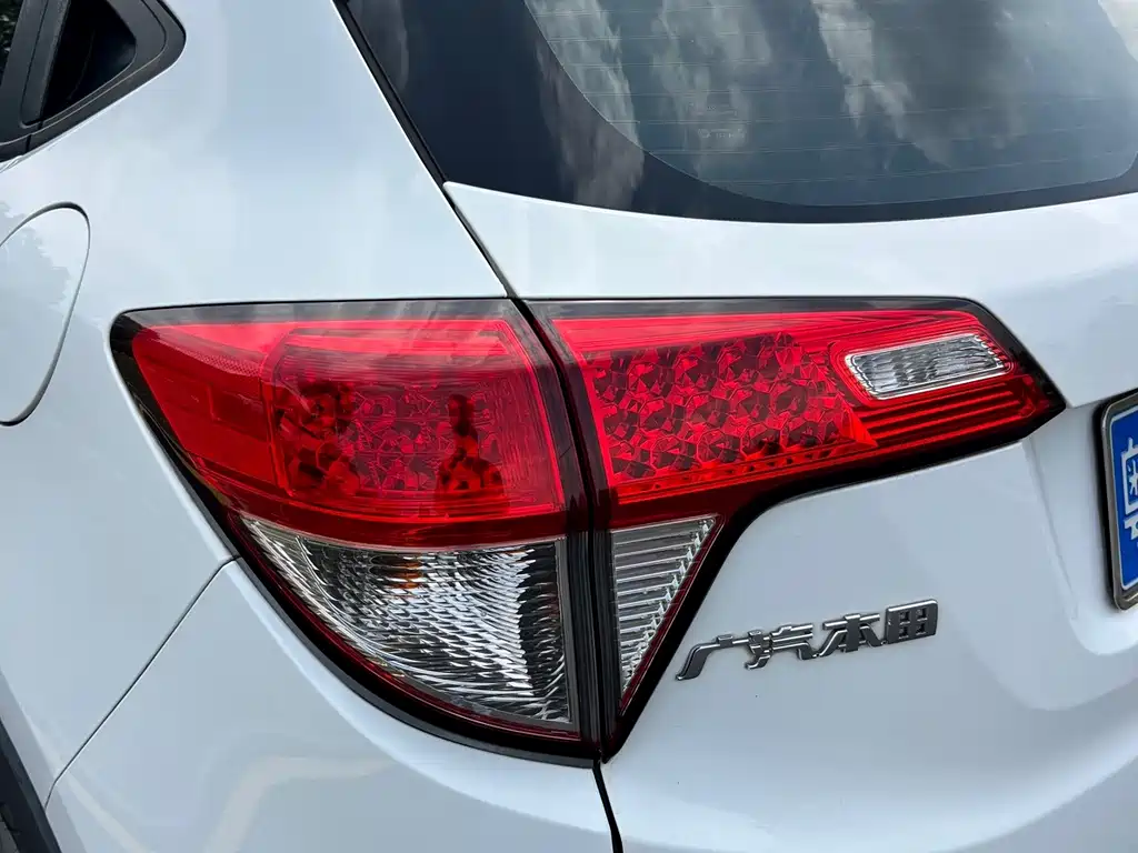 Honda Vezel 2022 — фото 11