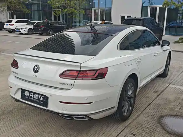 Volkswagen CC 2024