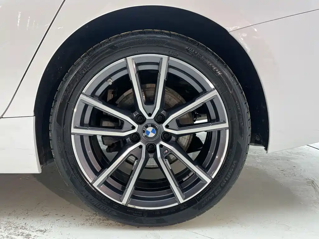 BMW 3 Series 2023 — фото 12