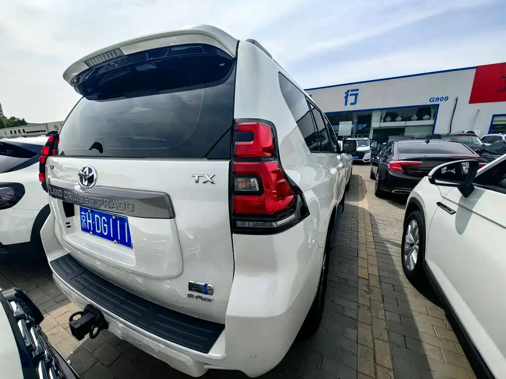 Toyota Prado 2019 — фото 15