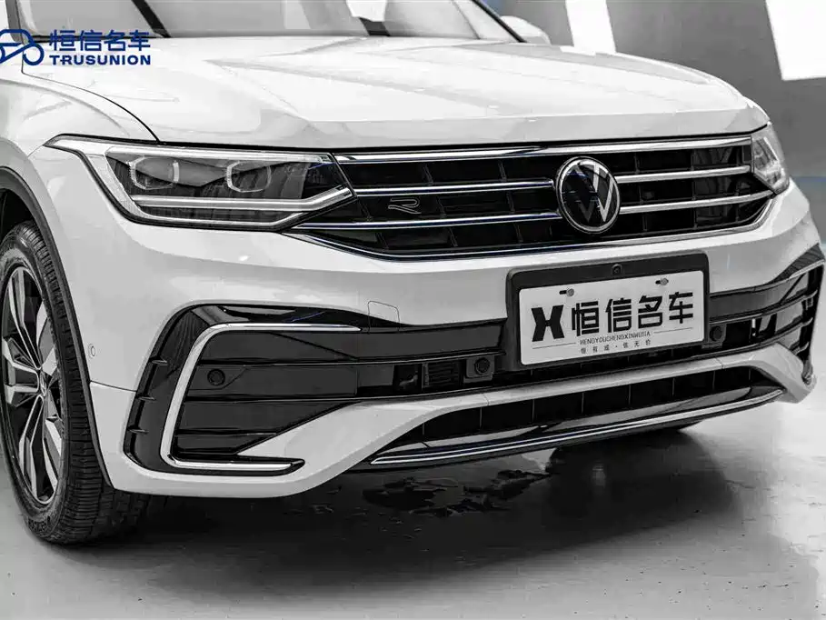 Volkswagen Tiguan L 2024 — фото 9