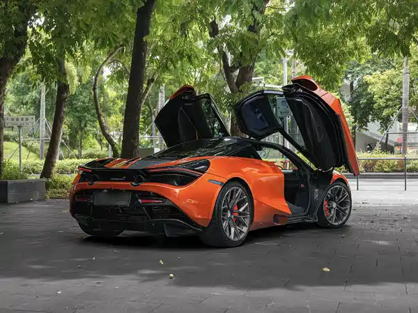 McLaren 720S 2018