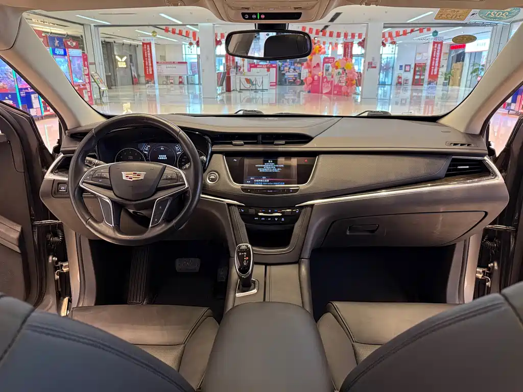 Cadillac XT5 2019 — фото 15