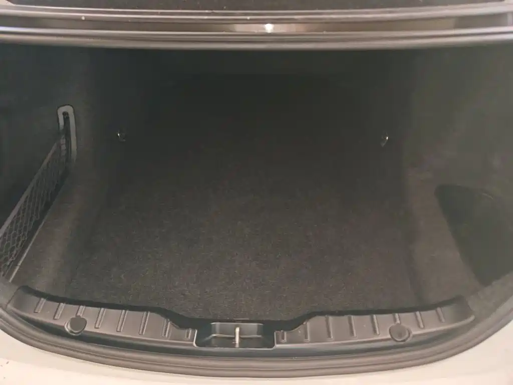 BMW 5 Series 2014 — фото 19