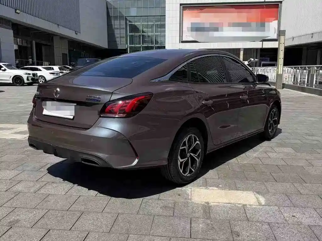 MG MG5 2023