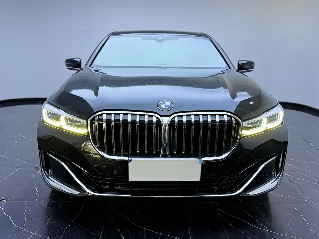 BMW 7 Series 2021 — фото 2