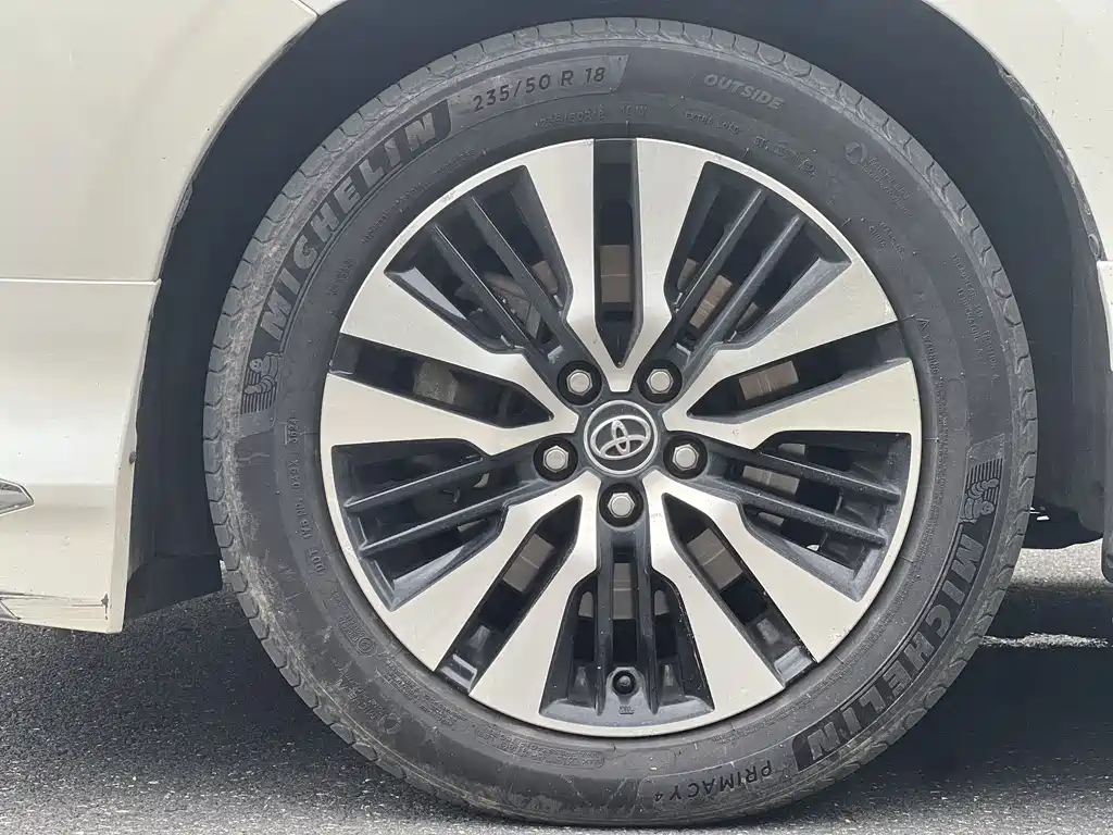Toyota Alphard 2018 — фото 6