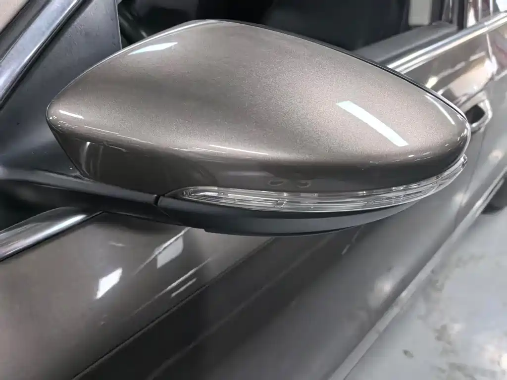 Volkswagen Magotan 2014