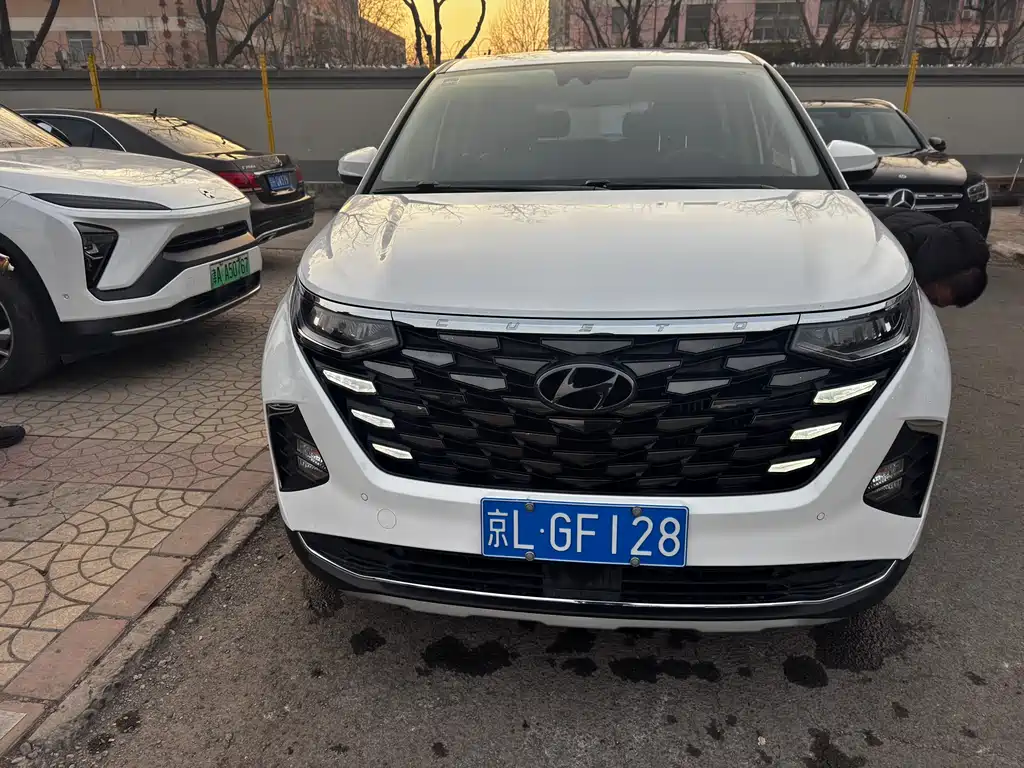 Hyundai Custo 2023 — фото 2